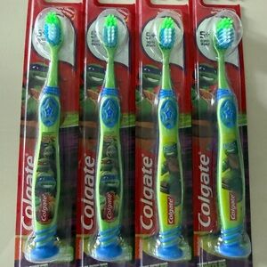 Colgate Kids Toothbrush 5+ extra soft, teenage ninja mutant Turtles green blue 4